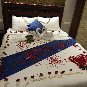  Resort Gurubhavan India